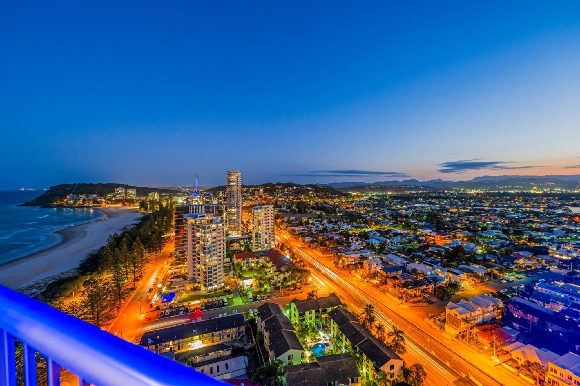 Burleigh Esplanade Beachfront Apartamentos Gold Coast Exterior foto